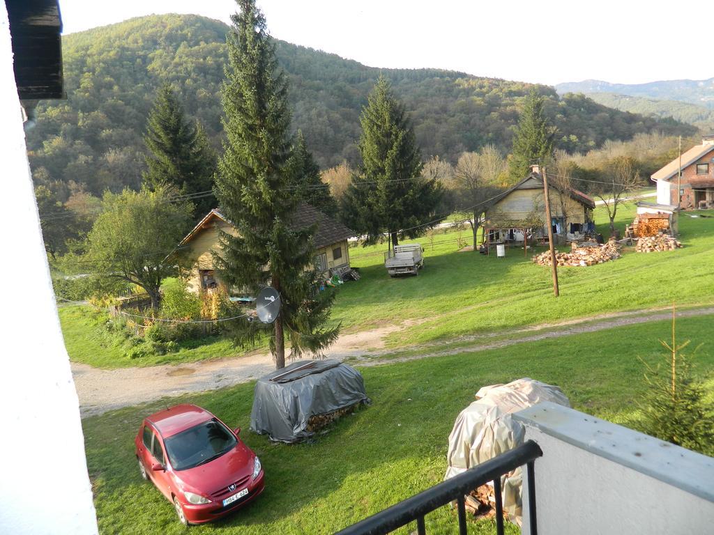 Apartman Sutjeska Tjentiste Bagian luar foto
