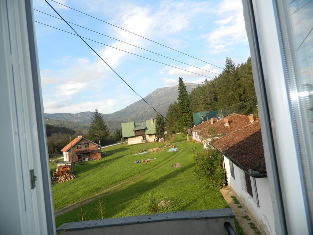Apartman Sutjeska Tjentiste Bagian luar foto